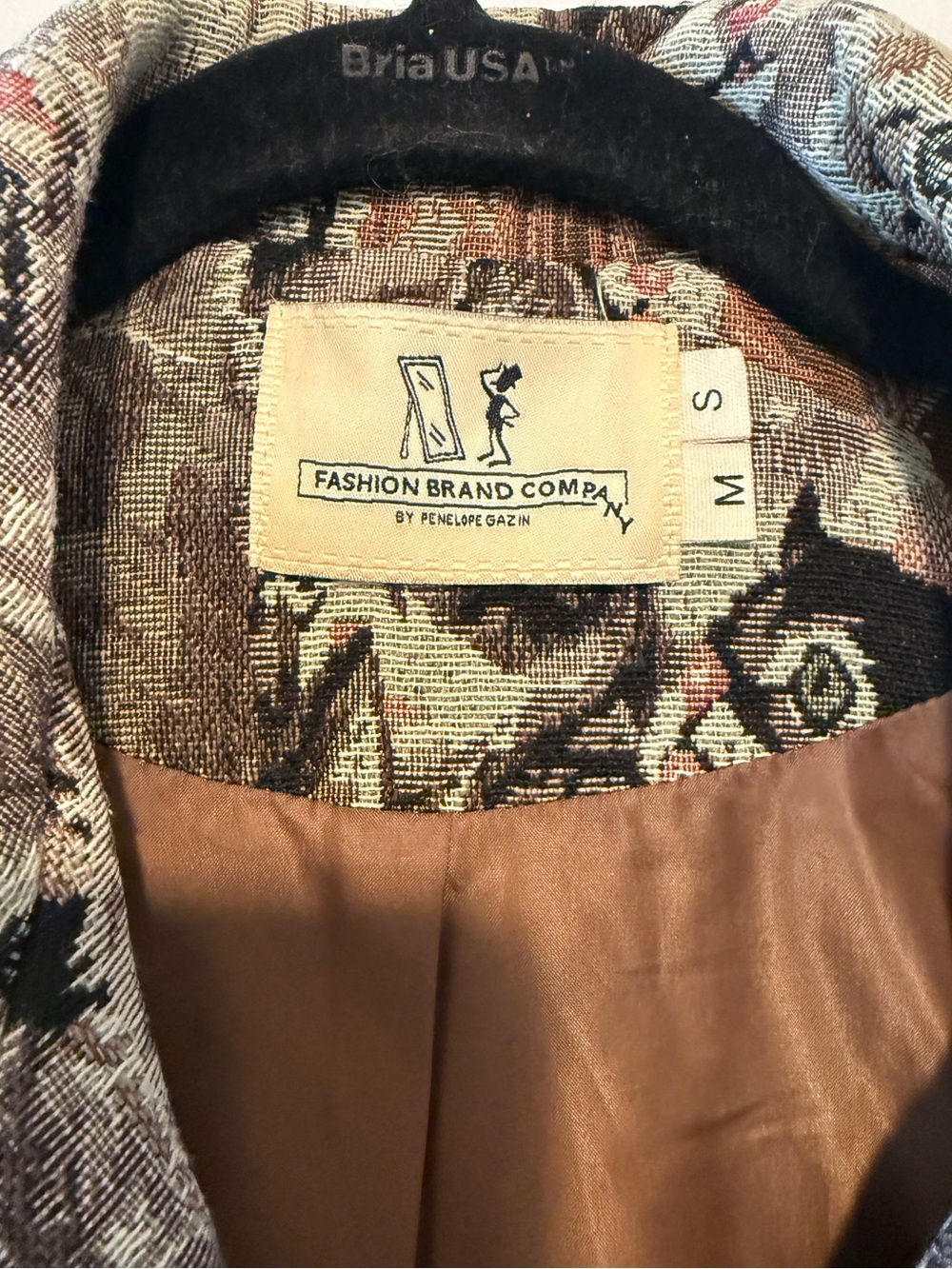 Fashion Brand Company Quilted Cat-Print Jacket with Black Trim - Picture 5 of 7